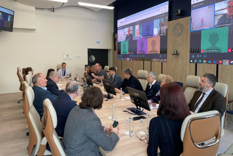 Выездная секция «Проблемы человеческого фактора» Научно-технического совета Регистра судоходства прошла в Макаровке