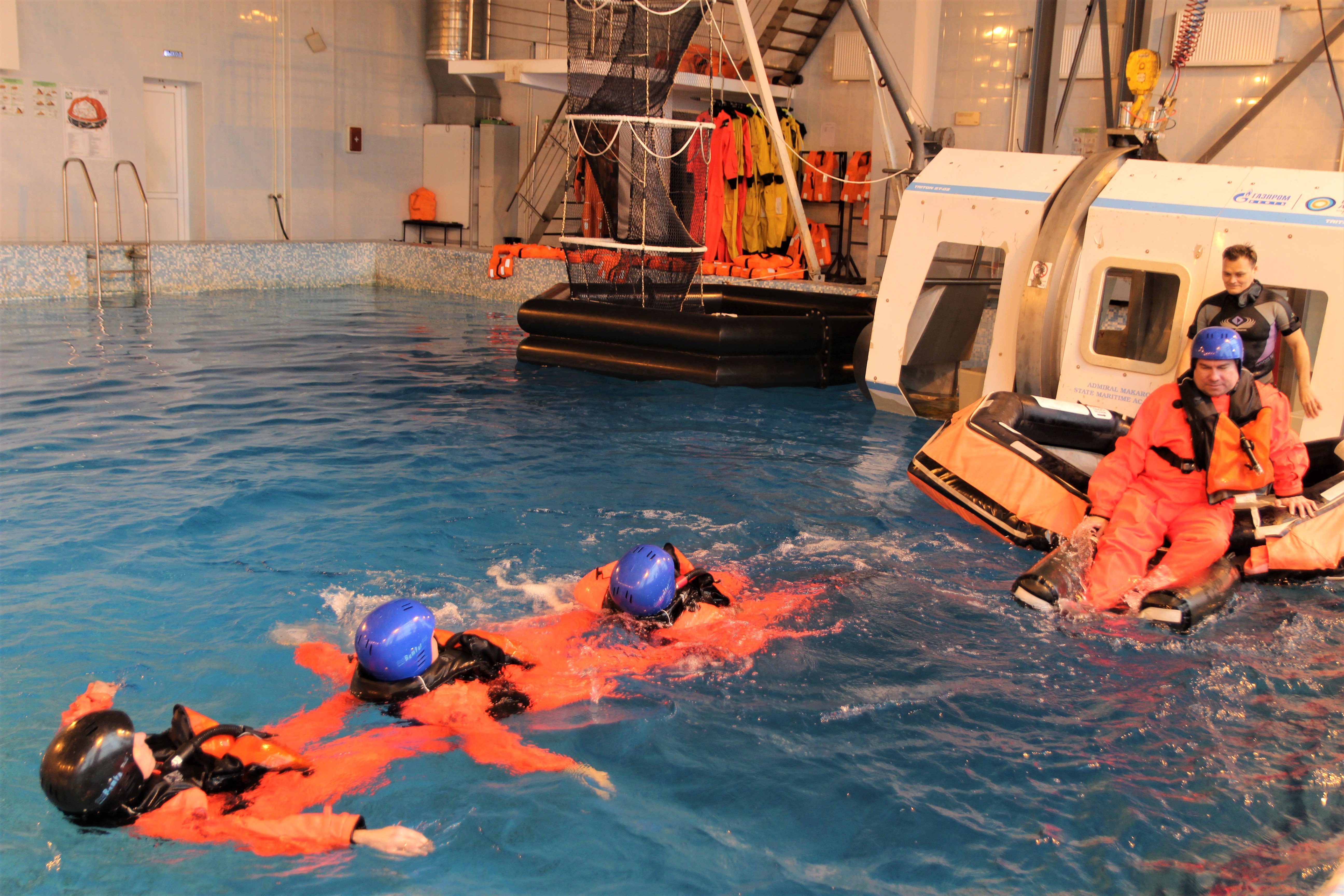 Шельф — Покидание вертолета под водой (HUET)