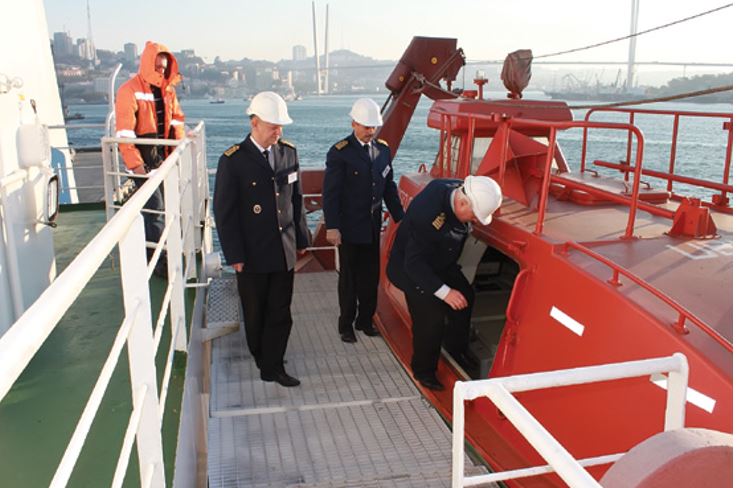 В Институте дополнительного профессионального образования ГУМРФ имени адмирала С.О. Макарова организован дистанционный курс подготовки инспекторов государственного портового контроля