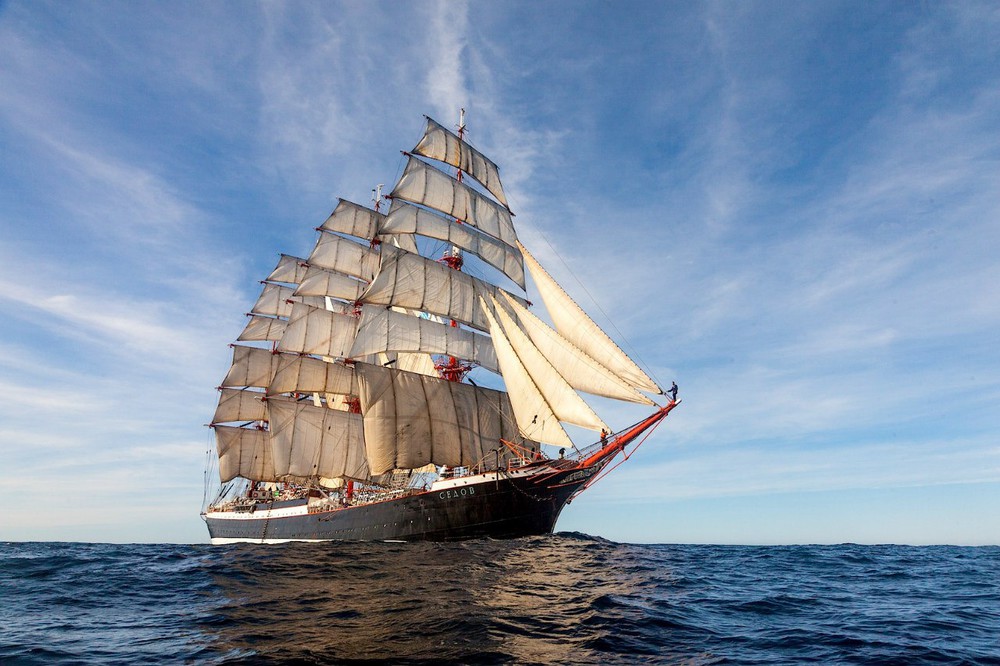 Экипаж парусника «Седов» прошел предрейсовую подготовку в Морском учебно-тренажерном центре ГУМРФ имени адмирала С.О. Макарова