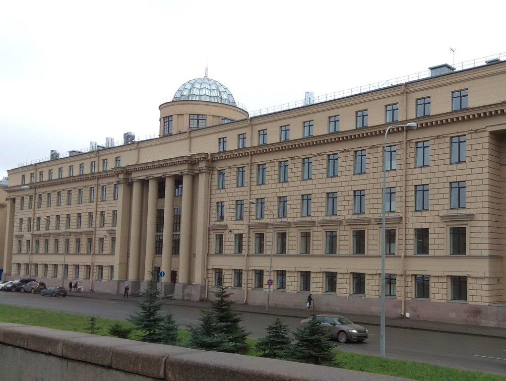 В Макаровке после реконструкции открыт учебный корпус на Заневском проспекте