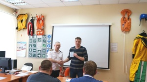 Количество cпециалистов нефтегазовой отрасли, прошедших обучение по курсу BOSIET в Морском УТЦ «Макаровки», перешагнуло тысячный рубеж